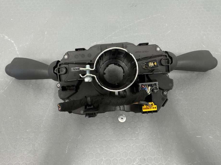 Bryter combi til Volvo XC40 2018-2024 (32266827AC|)