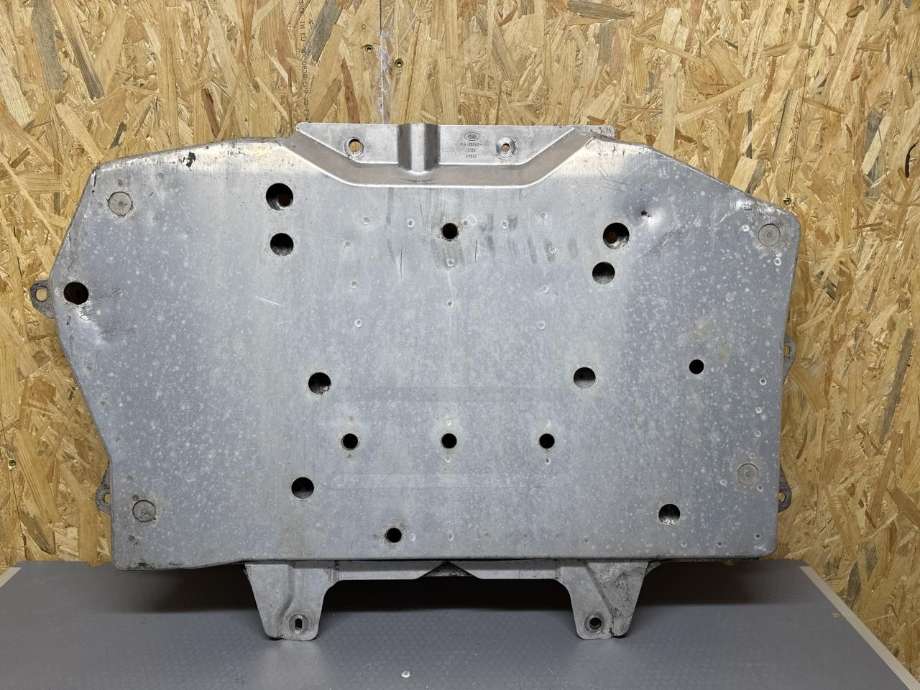 Motorplate under motor til Land Rover Discovery 2017-->> (Type V) (LR146866|LR081520|)