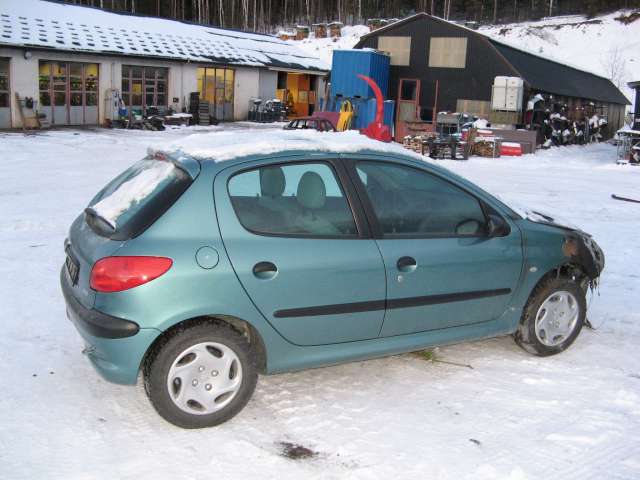 Peugeot 206 1998-2007 , Motorkode: , Girkassekode: 