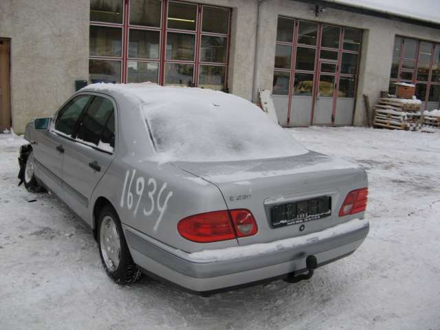 Mercedes E-Klasse 1995-2000 (Fase 1) (W210) (W210), Motorkode: , Girkassekode: