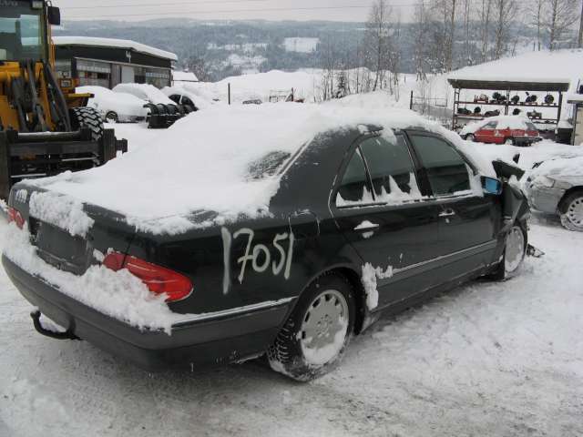 Mercedes E-Klasse 1995-2000 (Fase 1) (W210) (W210), Motorkode: , Girkassekode: 