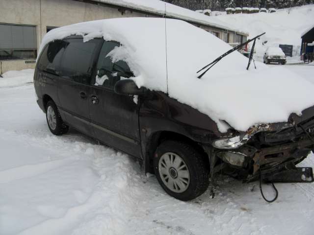 Chrysler Voyager 1996-2001 (Type III) , Motorkode: , Girkassekode: 