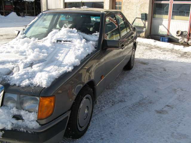 Mercedes 124, 1986-1995 (W124) (W124) delebil 