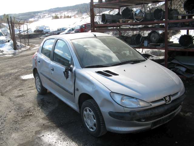 Peugeot 206 1998-2007 , Motorkode: , Girkassekode: 