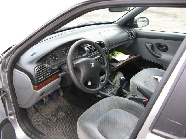 Peugeot 406 1996-1999 (Fase 1) , Motorkode: , Girkassekode: 