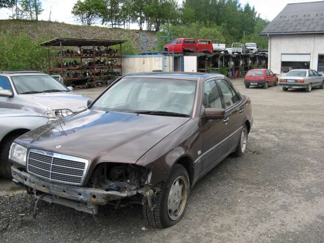 Mercedes C-Klasse 1993-2000 (W202) (W202), Motorkode: , Girkassekode: 