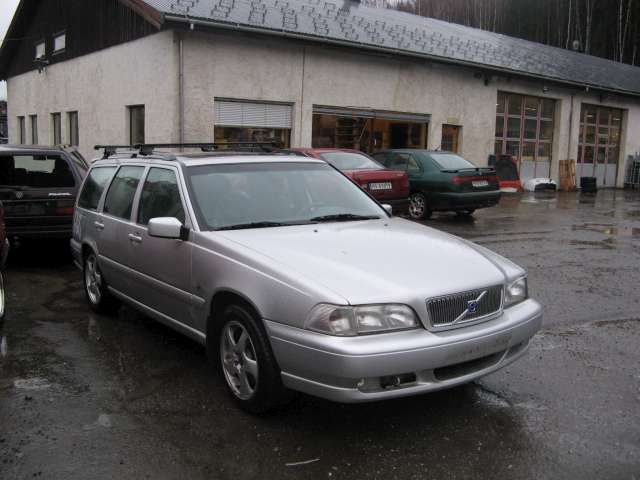Volvo V70 (S70/XC70) 1997-2000 (Type I) , Motorkode: , Girkassekode: 