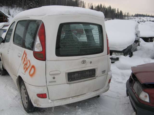 Toyota Yaris Verso 1999-2007 , Motorkode: , Girkassekode: 