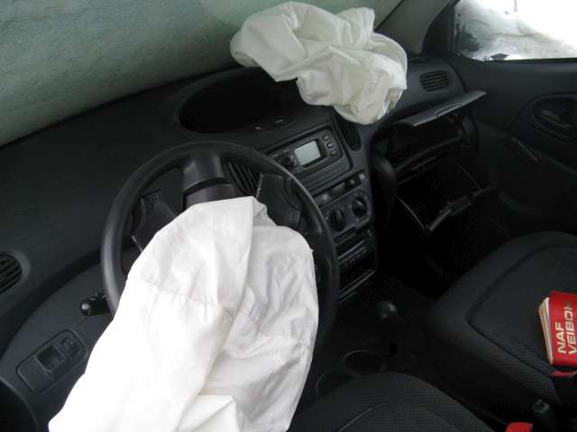 Toyota Yaris Verso 1999-2007 , Motorkode: , Girkassekode: 