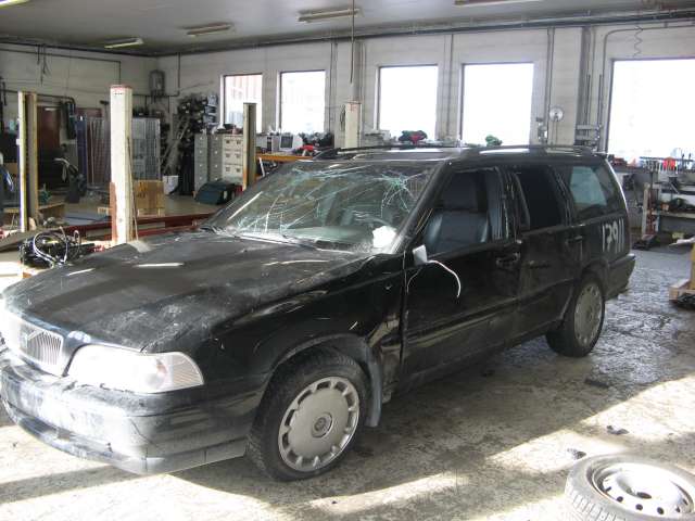Volvo V70 (S70/XC70) 1997-2000 (Type I) , Motorkode: , Girkassekode: 