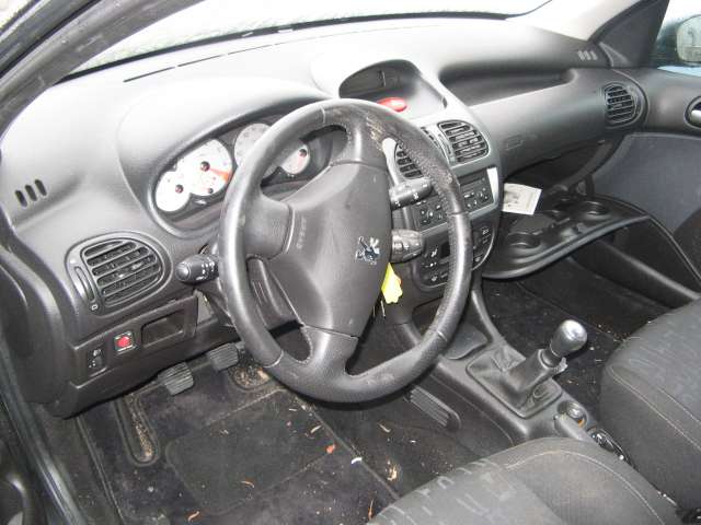 Peugeot 206 1998-2007 , Motorkode: , Girkassekode: 