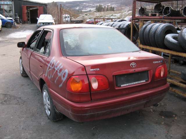 Toyota Corolla 2000-2002 (Fase 2) , Motorkode: , Girkassekode: 