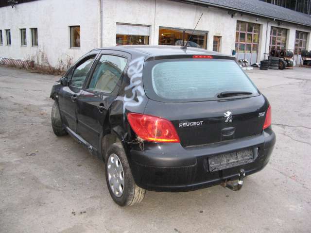 Peugeot 307 2001-2004 (Fase 1) , Motorkode: , Girkassekode: 