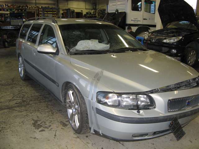 Volvo V70 2000-2004 (Type II, Fase 1) , Motorkode: , Girkassekode: 