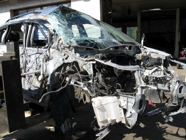 Toyota Avensis, Verso 2001-2009 , Motorkode: , Girkassekode: 