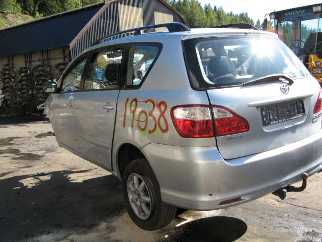 Toyota Avensis, Verso 2001-2009 , Motorkode: , Girkassekode: 