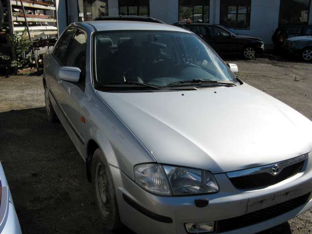 Mazda 323 1998-2000 (Fase 1) , Motorkode: , Girkassekode: 