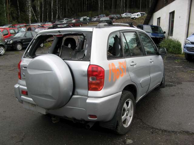 Toyota RAV4 2000-2006 (Type II) , Motorkode: , Girkassekode: 