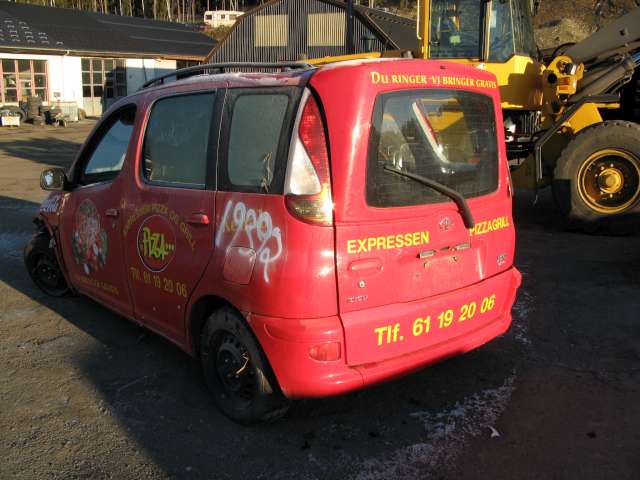 Toyota Yaris Verso 1999-2007 , Motorkode: 2NZ-FE, Girkassekode: 