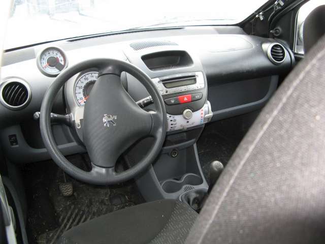 Peugeot 107 2006-2014 , Motorkode: , Girkassekode: 