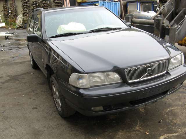 Volvo V70 (S70/XC70) 1997-2000 (Type I) , Motorkode: , Girkassekode: 