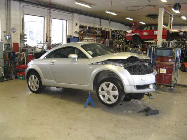 Audi TT 1998-2006 (Type I) , Motorkode: , Girkassekode: 