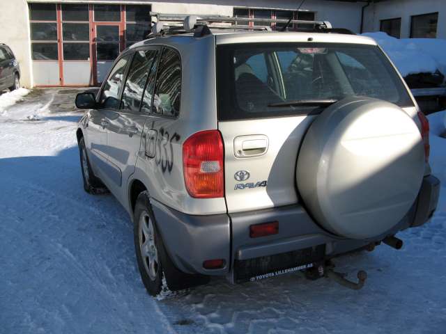 Toyota RAV4 2000-2006 (Type II) , Motorkode: , Girkassekode: 