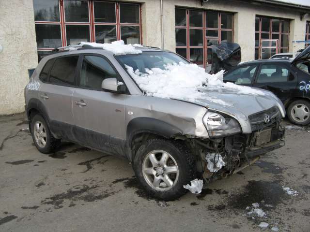 Hyundai Tucson 2003-2009 , Motorkode: , Girkassekode: 