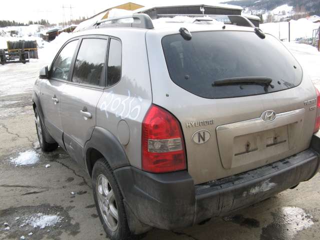 Hyundai Tucson 2003-2009 , Motorkode: , Girkassekode: 