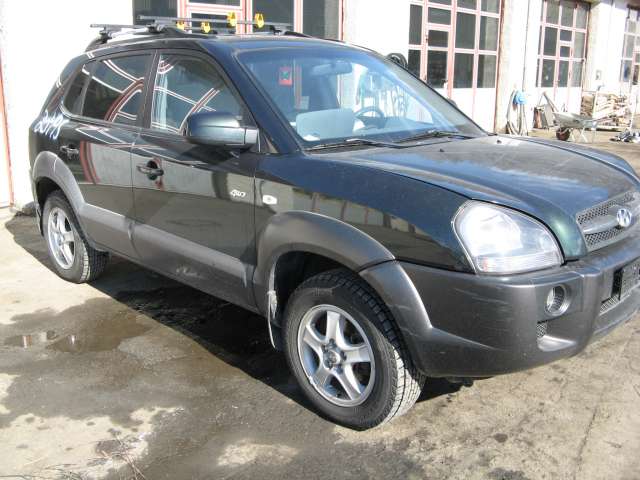 Hyundai Tucson 2003-2009 , Motorkode: , Girkassekode: