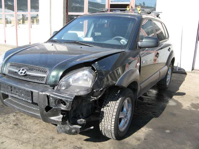 Hyundai Tucson 2003-2009 , Motorkode: , Girkassekode:
