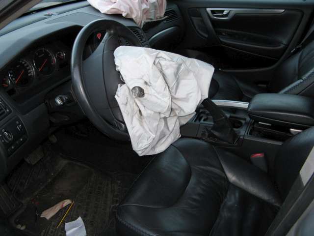 Volvo XC70 2001-2004 (Type I, Fase 1) , Motorkode: , Girkassekode: 