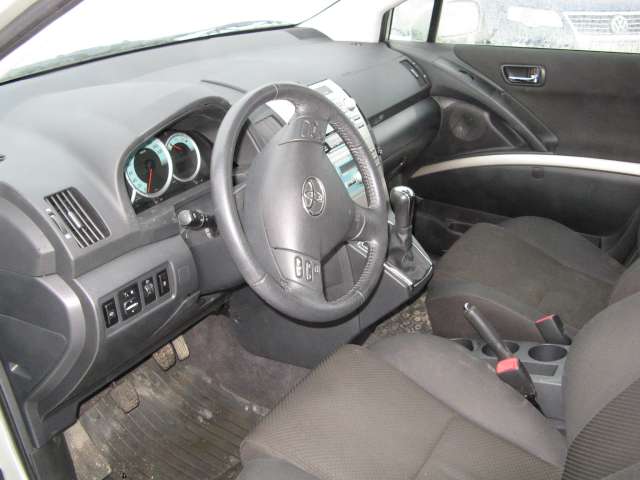Toyota Verso 2004-2009 (Type II) , Motorkode: , Girkassekode: 