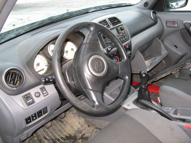 Toyota RAV4 2000-2006 (Type II) , Motorkode: , Girkassekode: 