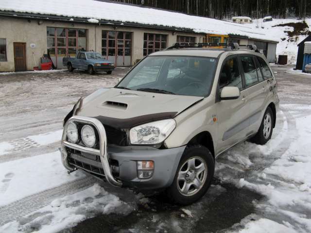 Toyota RAV4 2000-2006 (Type II) , Motorkode: , Girkassekode: 