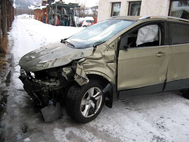 Ford Kuga 2013-2019 , Motorkode: UFMA, Girkassekode: 