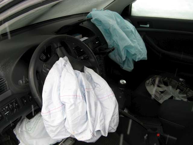 Toyota Avensis 2003-2008 (Type II) , Motorkode: , Girkassekode: 