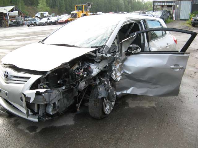 Toyota Auris 2010-2012 (Type I, Fase 2) , Motorkode: , Girkassekode: 