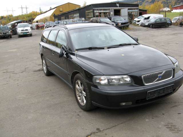 Volvo V70 2000-2004 (Type II, Fase 1) , Motorkode: , Girkassekode: 
