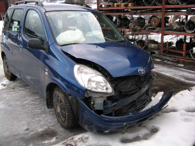 Toyota Yaris Verso 1999-2007 , Motorkode: , Girkassekode: 