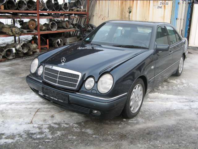 Mercedes E-Klasse 1995-2000 (Fase 1) (W210) delebil , Motorkode: , Girkassekode: 