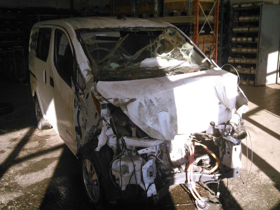 Nissan E-NV200 2014-->> delebil , Motorkode: EM57, Girkassekode: 