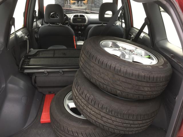 Toyota RAV4 2000-2006 (Type II) , Motorkode: 1CD-FTV, Girkassekode: 
