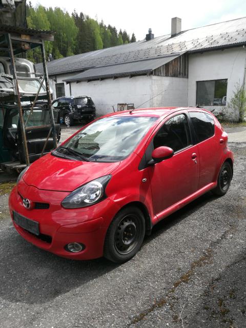 Toyota Aygo, 2005-2014 (Type I)  delebil , Motorkode: 1KR-FE