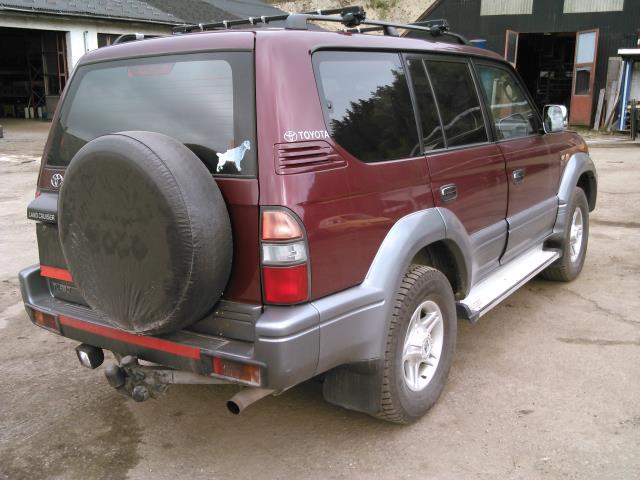 Toyota Land Cruiser 90 1996-2002 delebil , Motorkode: DFC, Girkassekode: 