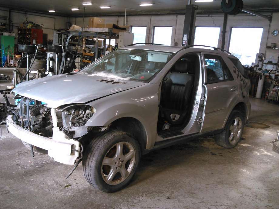 Mercedes ML 2005-2011 (W164) (W164), Motorkode: 642940, Girkassekode: 