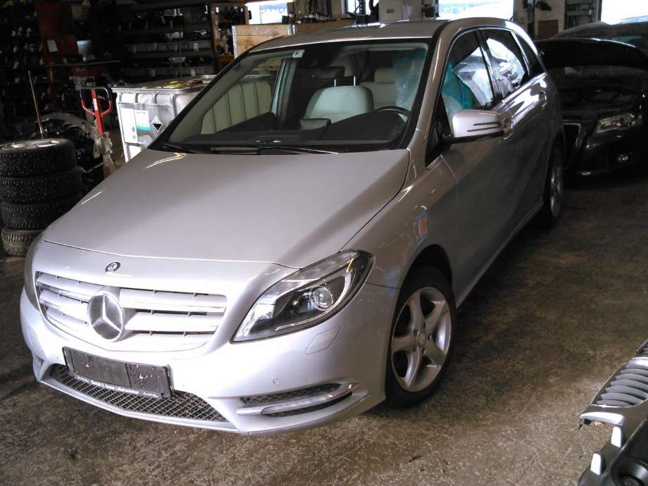 Mercedes B-Klasse 2011-2018 (W246) (W246), Motorkode: 651901, Girkassekode: 