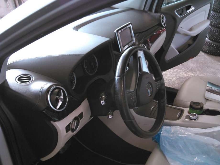 Mercedes B-Klasse 2011-2018 (W246) (W246), Motorkode: 651901, Girkassekode: 