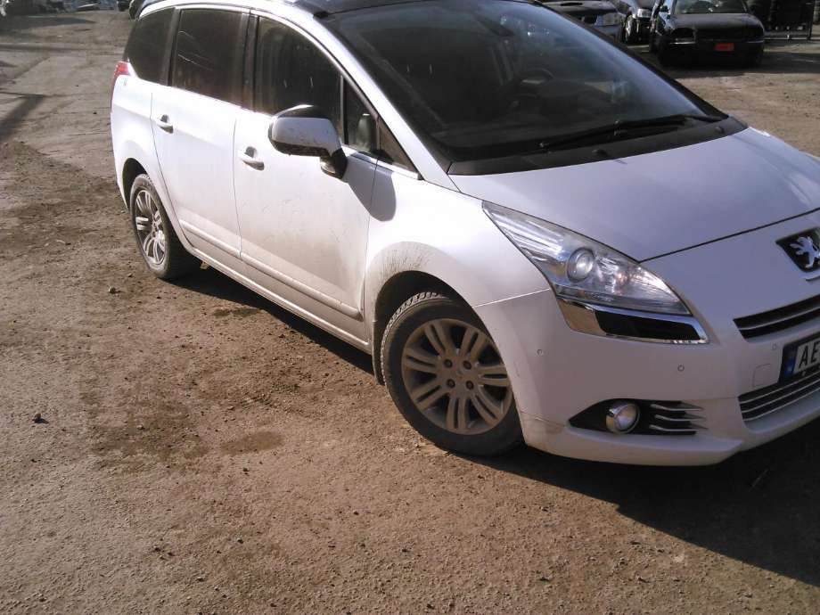 Peugeot 5008, 2010-2017 (Type I)  delebil , Motorkode: 9H05