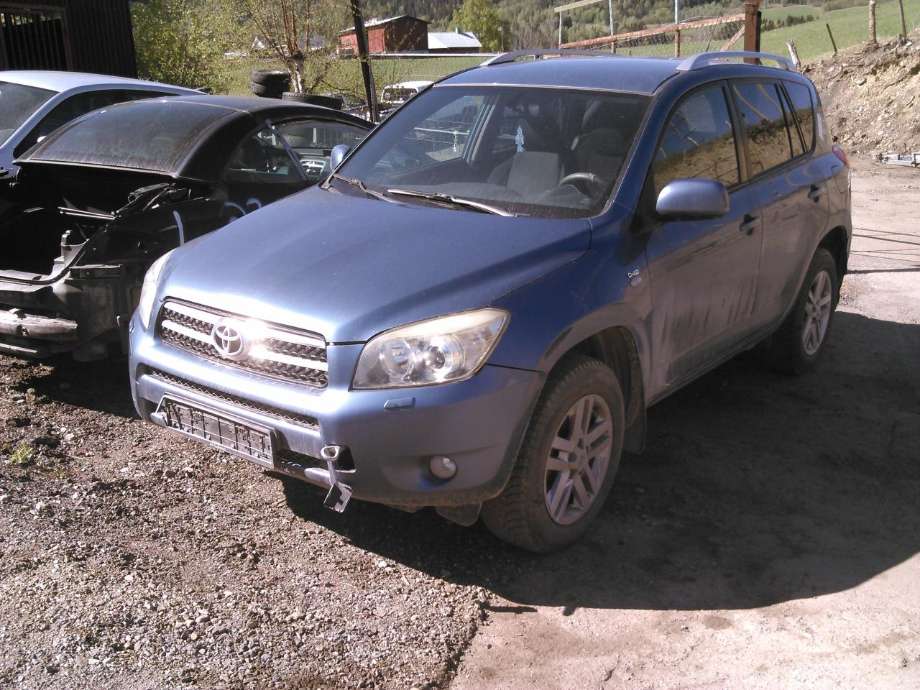 Toyota RAV4, 2006-2009 (Type III, Fase 1)  delebil , Motorkode: 2AD-FTV|DPF